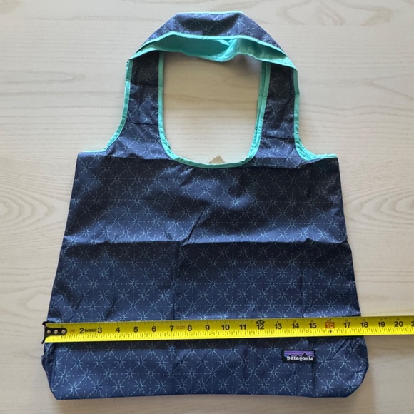New Patagonia Shopper Tote Bag Upcycled Packable Foldable with Tags - Picture 2 of 6